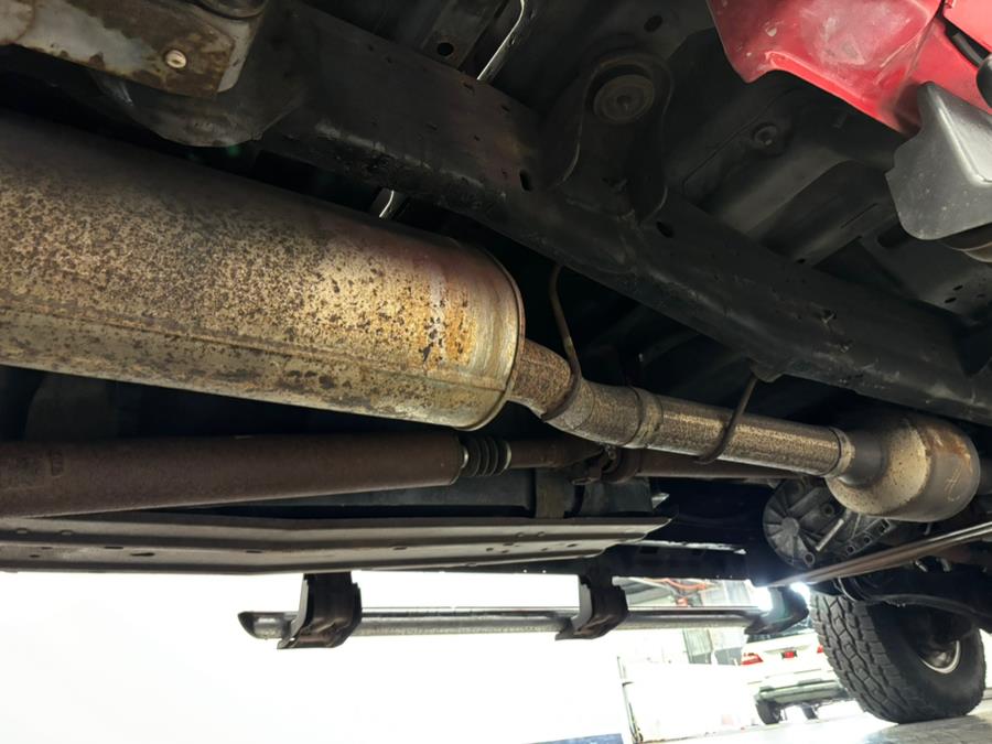 2005 Ford Super Duty F-350 SRW Crew Cab 156" Lariat 4WD, available for sale in Elizabeth, New Jersey | Dream Auto Group. Elizabeth, New Jersey 2005 Ford Super Duty F-350 SRW Crew Cab 156" Lariat 4WD, available for sale in Elizabeth, New Jersey | Dream Auto Group. Elizabeth, New Jersey