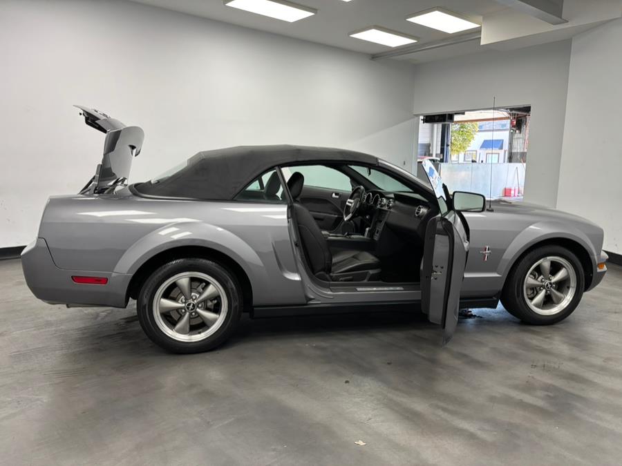 2006 Ford Mustang 2dr Conv Deluxe, available for sale in Elizabeth, New Jersey | Dream Auto Group. Elizabeth, New Jersey 2006 Ford Mustang 2dr Conv Deluxe, available for sale in Elizabeth, New Jersey | Dream Auto Group. Elizabeth, New Jersey