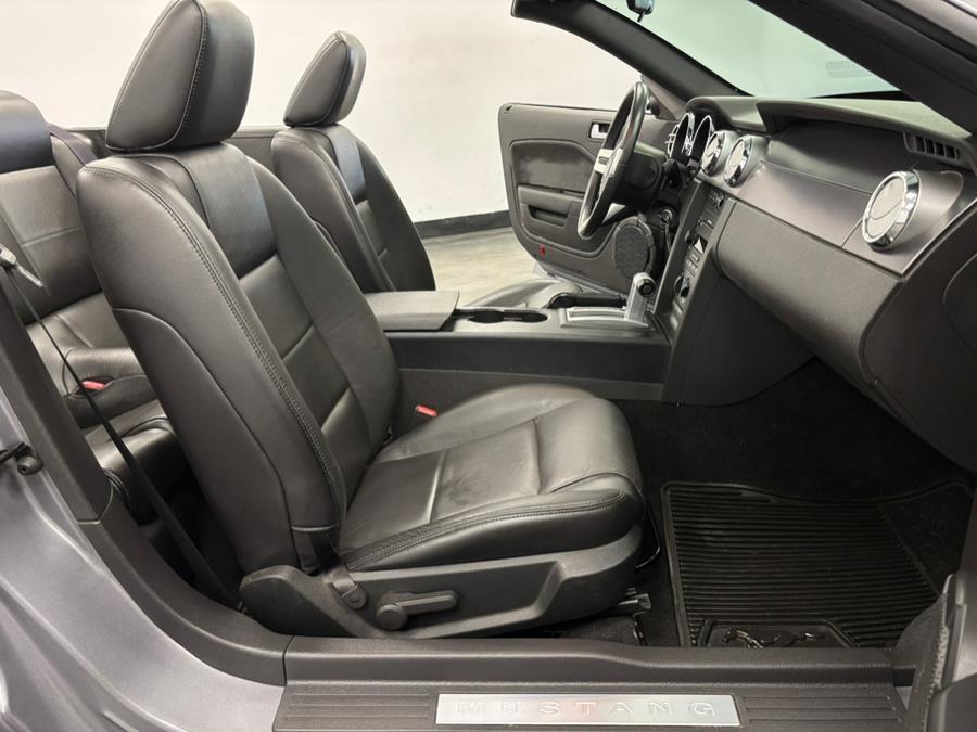 2006 Ford Mustang 2dr Conv Deluxe, available for sale in Elizabeth, New Jersey | Dream Auto Group. Elizabeth, New Jersey 2006 Ford Mustang 2dr Conv Deluxe, available for sale in Elizabeth, New Jersey | Dream Auto Group. Elizabeth, New Jersey