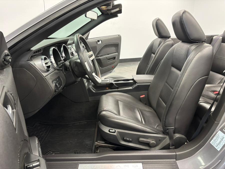 2006 Ford Mustang 2dr Conv Deluxe, available for sale in Elizabeth, New Jersey | Dream Auto Group. Elizabeth, New Jersey 2006 Ford Mustang 2dr Conv Deluxe, available for sale in Elizabeth, New Jersey | Dream Auto Group. Elizabeth, New Jersey