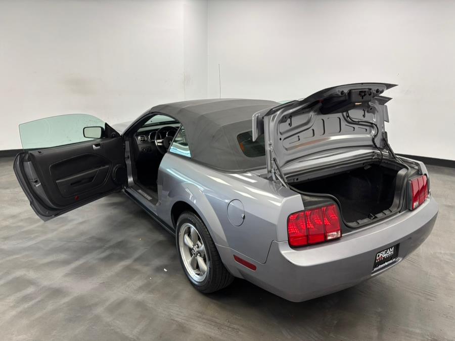 2006 Ford Mustang 2dr Conv Deluxe, available for sale in Elizabeth, New Jersey | Dream Auto Group. Elizabeth, New Jersey 2006 Ford Mustang 2dr Conv Deluxe, available for sale in Elizabeth, New Jersey | Dream Auto Group. Elizabeth, New Jersey