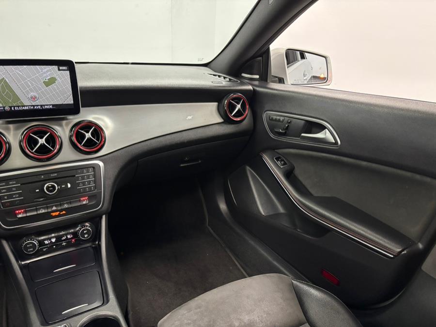 2015 Mercedes-Benz CLA-Class 4dr Sdn CLA 250 FWD, available for sale in Elizabeth, New Jersey | Dream Auto Group. Elizabeth, New Jersey 2015 Mercedes-Benz CLA-Class 4dr Sdn CLA 250 FWD, available for sale in Elizabeth, New Jersey | Dream Auto Group. Elizabeth, New Jersey