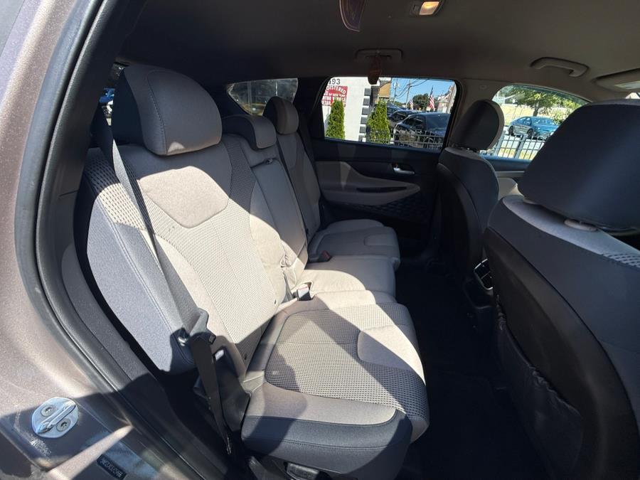 2020 Hyundai Santa Fe SE 2.4L Auto AWD, available for sale in Huntington Station, New York | Huntington Auto Mall. Huntington Station, New York 2020 Hyundai Santa Fe SE 2.4L Auto AWD, available for sale in Huntington Station, New York | Huntington Auto Mall. Huntington Station, New York