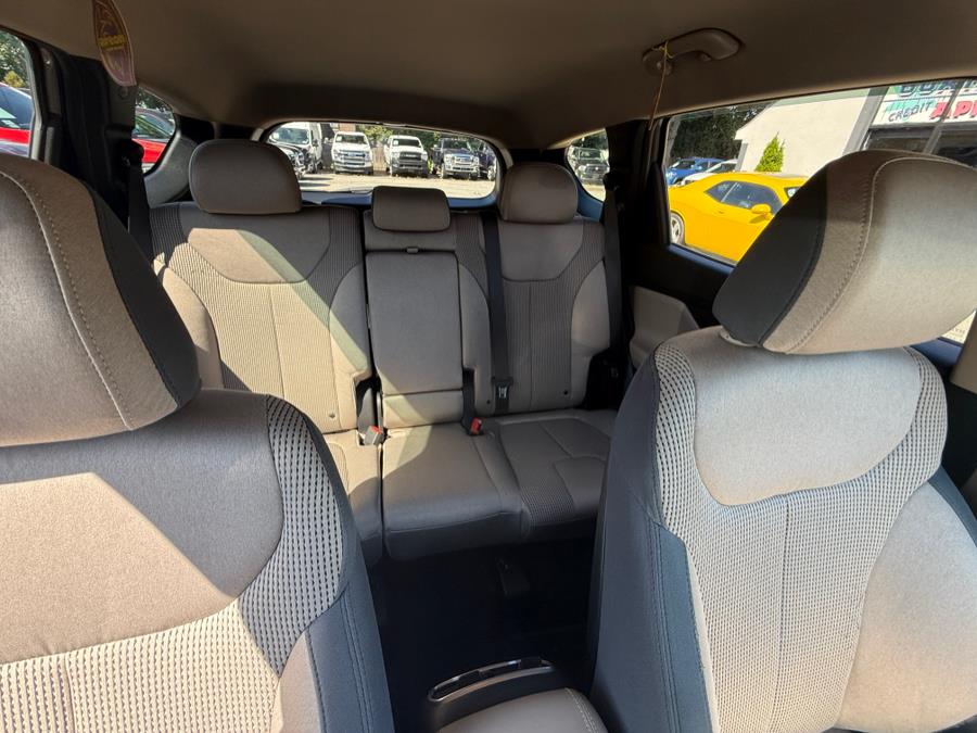 2020 Hyundai Santa Fe SE 2.4L Auto AWD, available for sale in Huntington Station, New York | Huntington Auto Mall. Huntington Station, New York 2020 Hyundai Santa Fe SE 2.4L Auto AWD, available for sale in Huntington Station, New York | Huntington Auto Mall. Huntington Station, New York