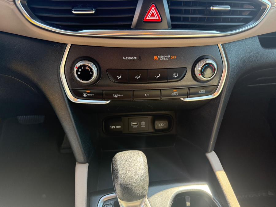 2020 Hyundai Santa Fe SE 2.4L Auto AWD, available for sale in Huntington Station, New York | Huntington Auto Mall. Huntington Station, New York 2020 Hyundai Santa Fe SE 2.4L Auto AWD, available for sale in Huntington Station, New York | Huntington Auto Mall. Huntington Station, New York