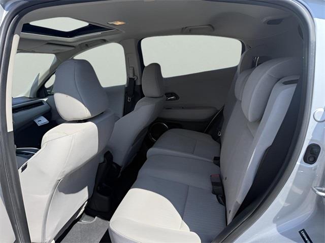2017 Honda Hr-v EX, available for sale in Stratford, Connecticut | Wiz Leasing Inc. Stratford, Connecticut 2017 Honda Hr-v EX, available for sale in Stratford, Connecticut | Wiz Leasing Inc. Stratford, Connecticut