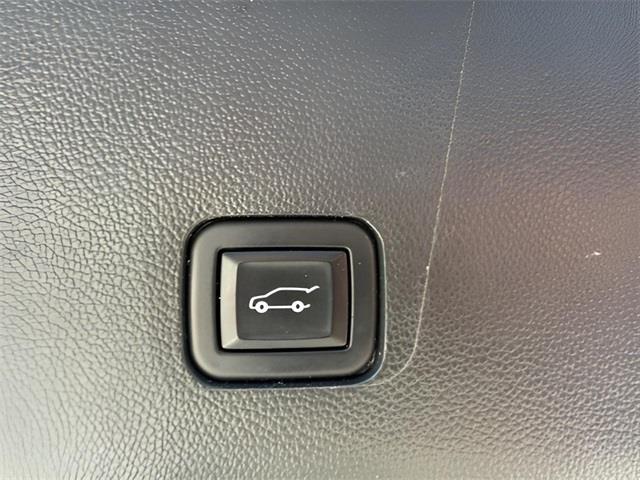 2021 Chevrolet Traverse LT, available for sale in Stratford, Connecticut | Wiz Leasing Inc. Stratford, Connecticut 2021 Chevrolet Traverse LT, available for sale in Stratford, Connecticut | Wiz Leasing Inc. Stratford, Connecticut