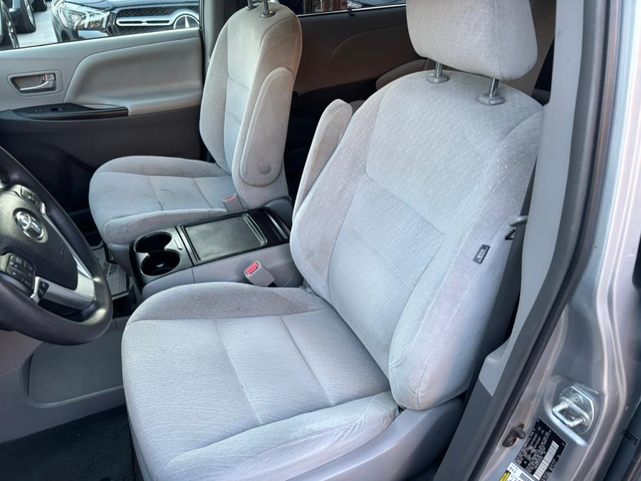2015 Toyota Sienna 5dr 8-Pass Van LE FWD (Natl), available for sale in Brooklyn, New York | Carsbuck Inc.. Brooklyn, New York 2015 Toyota Sienna 5dr 8-Pass Van LE FWD (Natl), available for sale in Brooklyn, New York | Carsbuck Inc.. Brooklyn, New York
