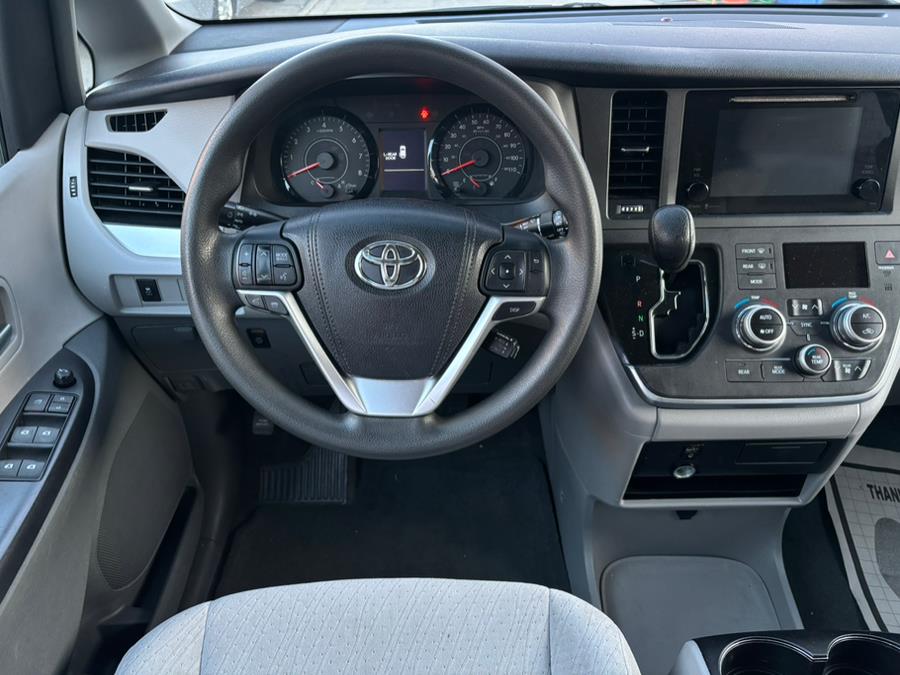 2015 Toyota Sienna 5dr 8-Pass Van LE FWD (Natl), available for sale in Brooklyn, New York | Carsbuck Inc.. Brooklyn, New York 2015 Toyota Sienna 5dr 8-Pass Van LE FWD (Natl), available for sale in Brooklyn, New York | Carsbuck Inc.. Brooklyn, New York