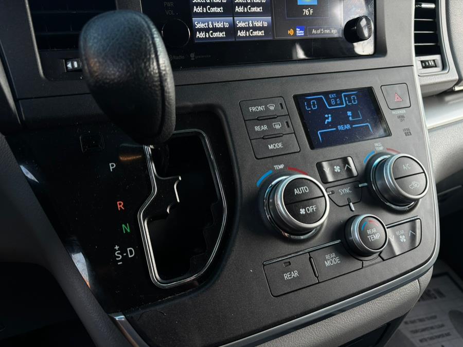 2015 Toyota Sienna 5dr 8-Pass Van LE FWD (Natl), available for sale in Brooklyn, New York | Carsbuck Inc.. Brooklyn, New York 2015 Toyota Sienna 5dr 8-Pass Van LE FWD (Natl), available for sale in Brooklyn, New York | Carsbuck Inc.. Brooklyn, New York