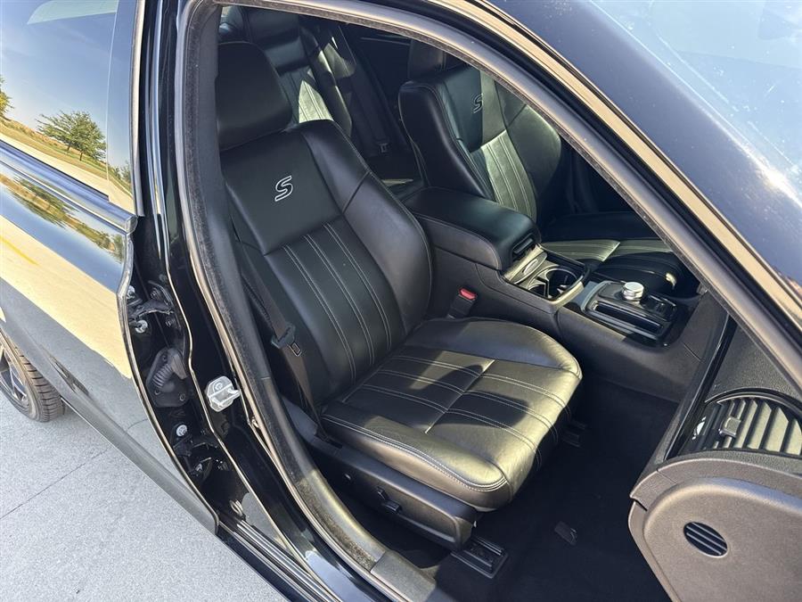 2019 Chrysler 300 S, available for sale in Elida, Ohio | Josh's All Under Ten LLC. Elida, Ohio 2019 Chrysler 300 S, available for sale in Elida, Ohio | Josh's All Under Ten LLC. Elida, Ohio