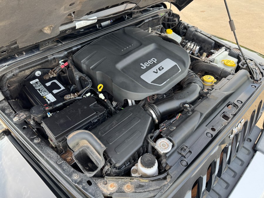 2015 Jeep Wrangler Unlimited 4WD 4dr Sahara, available for sale in Ortonville, Michigan | Marsh Auto Sales LLC. Ortonville, Michigan 2015 Jeep Wrangler Unlimited 4WD 4dr Sahara, available for sale in Ortonville, Michigan | Marsh Auto Sales LLC. Ortonville, Michigan