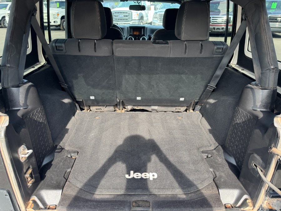 2015 Jeep Wrangler Unlimited 4WD 4dr Sahara, available for sale in Ortonville, Michigan | Marsh Auto Sales LLC. Ortonville, Michigan 2015 Jeep Wrangler Unlimited 4WD 4dr Sahara, available for sale in Ortonville, Michigan | Marsh Auto Sales LLC. Ortonville, Michigan