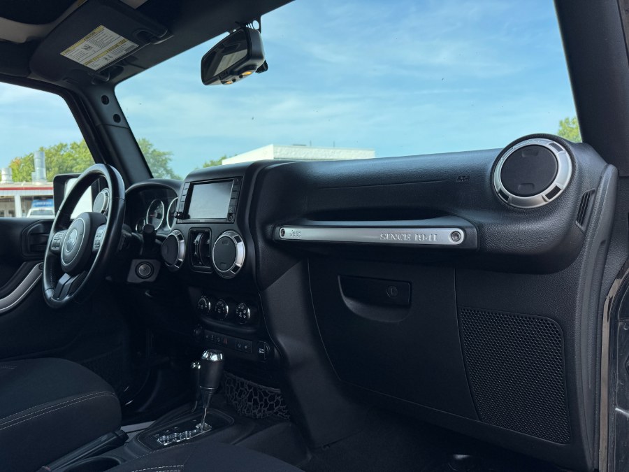 2015 Jeep Wrangler Unlimited 4WD 4dr Sahara, available for sale in Ortonville, Michigan | Marsh Auto Sales LLC. Ortonville, Michigan 2015 Jeep Wrangler Unlimited 4WD 4dr Sahara, available for sale in Ortonville, Michigan | Marsh Auto Sales LLC. Ortonville, Michigan