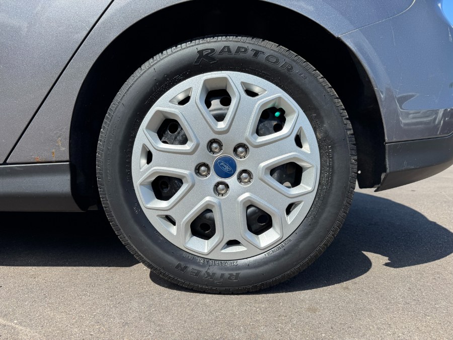 2012 Ford Focus 5dr HB SE, available for sale in Ortonville, Michigan | Marsh Auto Sales LLC. Ortonville, Michigan 2012 Ford Focus 5dr HB SE, available for sale in Ortonville, Michigan | Marsh Auto Sales LLC. Ortonville, Michigan