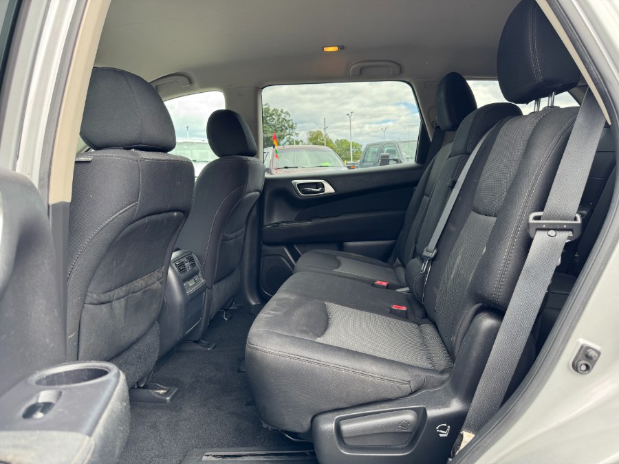 2017 Nissan Pathfinder 4x4 SL, available for sale in Ortonville, Michigan | Marsh Auto Sales LLC. Ortonville, Michigan 2017 Nissan Pathfinder 4x4 SL, available for sale in Ortonville, Michigan | Marsh Auto Sales LLC. Ortonville, Michigan