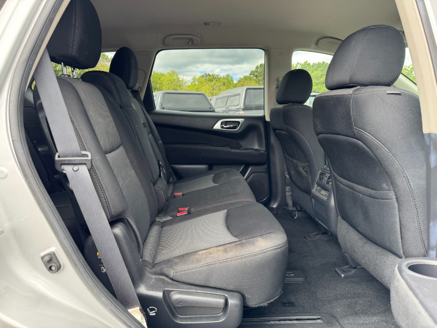 2017 Nissan Pathfinder 4x4 SL, available for sale in Ortonville, Michigan | Marsh Auto Sales LLC. Ortonville, Michigan 2017 Nissan Pathfinder 4x4 SL, available for sale in Ortonville, Michigan | Marsh Auto Sales LLC. Ortonville, Michigan