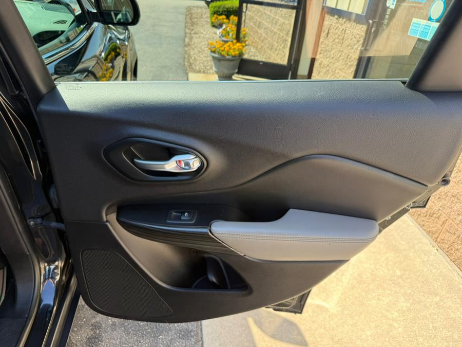 2014 Jeep Cherokee 4WD 4dr Limited, available for sale in East Windsor, Connecticut | Century Auto And Truck. East Windsor, Connecticut 2014 Jeep Cherokee 4WD 4dr Limited, available for sale in East Windsor, Connecticut | Century Auto And Truck. East Windsor, Connecticut