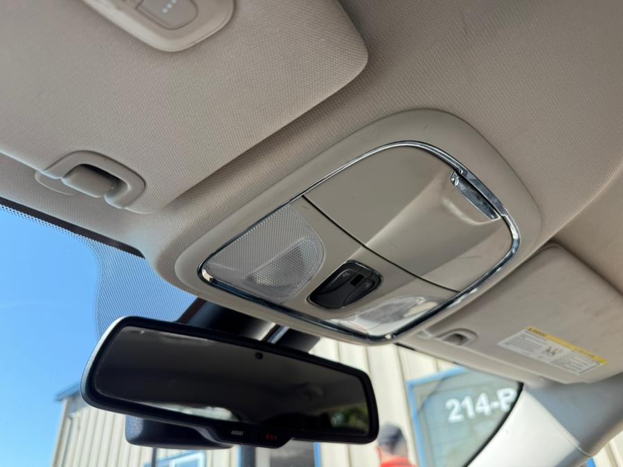 2014 Jeep Cherokee 4WD 4dr Limited, available for sale in East Windsor, Connecticut | Century Auto And Truck. East Windsor, Connecticut 2014 Jeep Cherokee 4WD 4dr Limited, available for sale in East Windsor, Connecticut | Century Auto And Truck. East Windsor, Connecticut