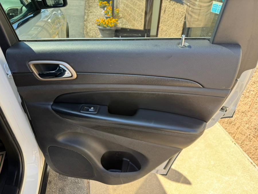 2016 Jeep Grand Cherokee 4WD 4dr Laredo, available for sale in East Windsor, Connecticut | Century Auto And Truck. East Windsor, Connecticut 2016 Jeep Grand Cherokee 4WD 4dr Laredo, available for sale in East Windsor, Connecticut | Century Auto And Truck. East Windsor, Connecticut