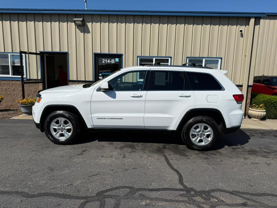 2016 Jeep Grand Cherokee 4WD 4dr Laredo, available for sale in East Windsor, Connecticut | Century Auto And Truck. East Windsor, Connecticut 2016 Jeep Grand Cherokee 4WD 4dr Laredo, available for sale in East Windsor, Connecticut | Century Auto And Truck. East Windsor, Connecticut