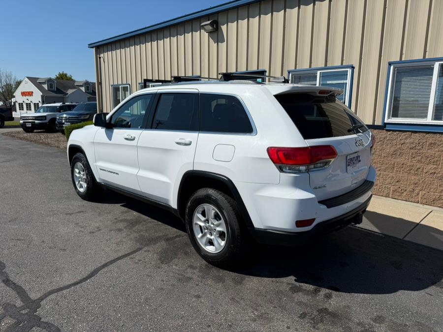 2016 Jeep Grand Cherokee 4WD 4dr Laredo, available for sale in East Windsor, Connecticut | Century Auto And Truck. East Windsor, Connecticut 2016 Jeep Grand Cherokee 4WD 4dr Laredo, available for sale in East Windsor, Connecticut | Century Auto And Truck. East Windsor, Connecticut