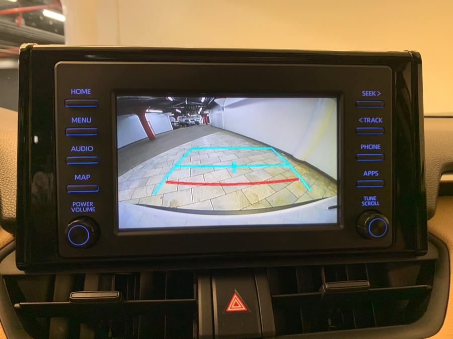 2019 Toyota RAV4 XLE photo 31
