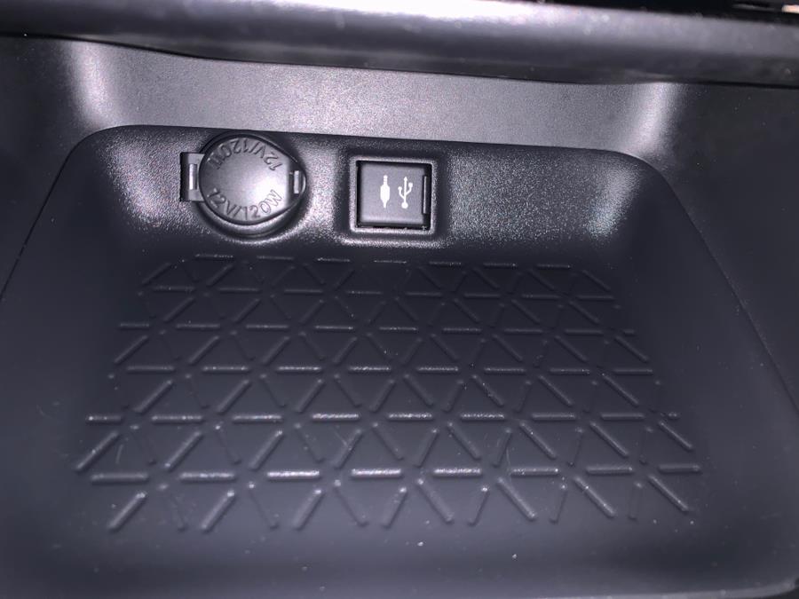2019 Toyota RAV4 XLE photo 33