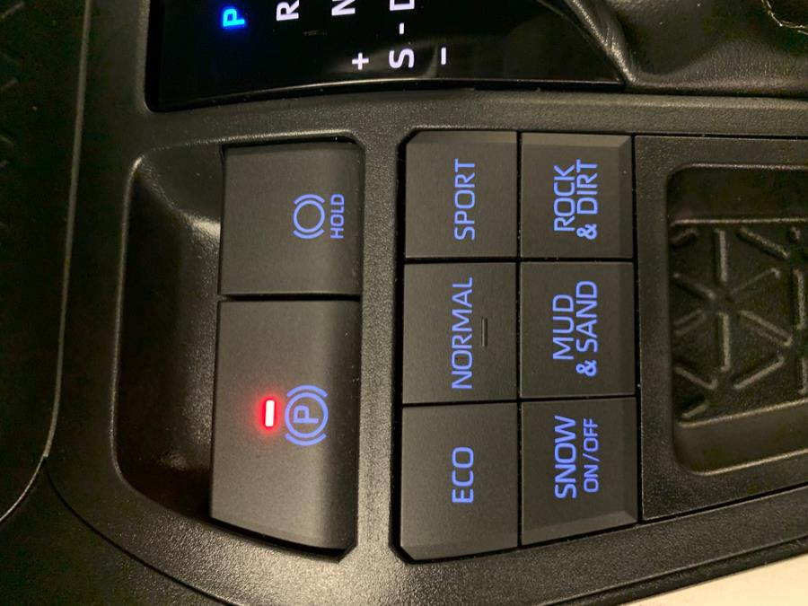 2019 Toyota RAV4 XLE photo 34