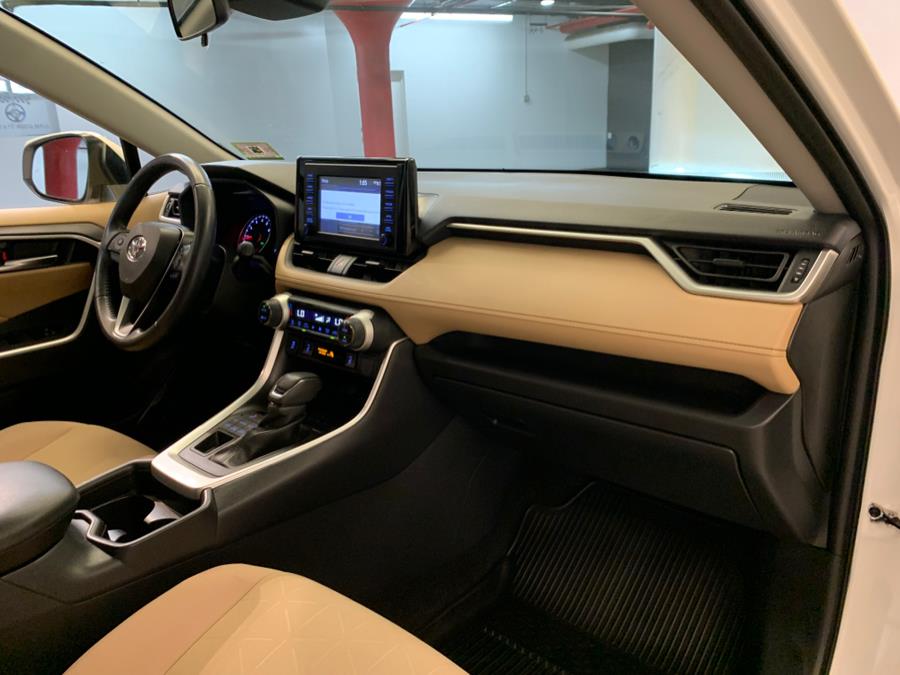 2019 Toyota RAV4 XLE photo 47