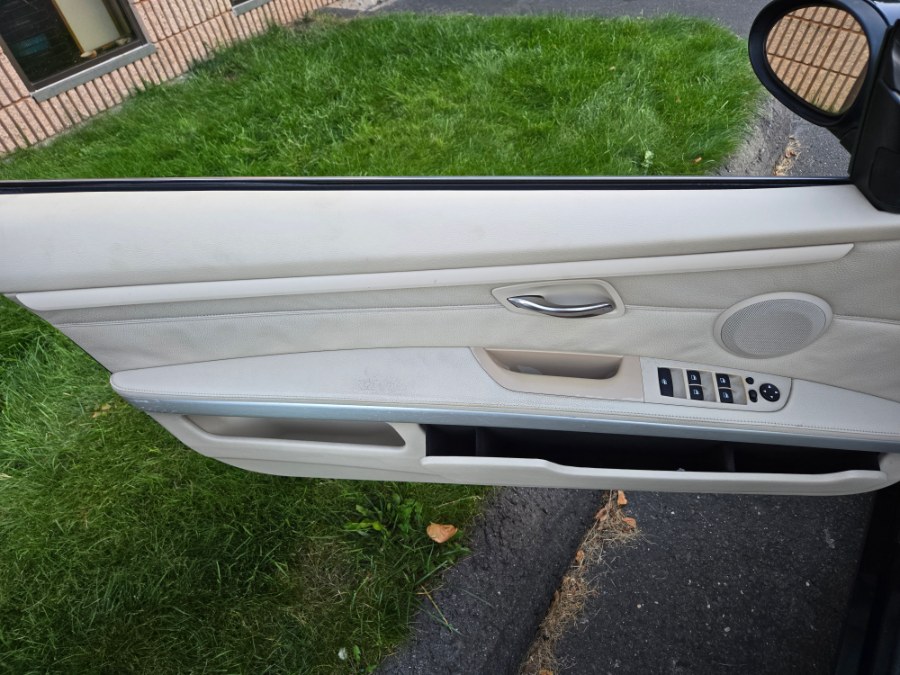 2007 BMW 3 Series 2dr Conv 335i, available for sale in Bristol, Connecticut | Dealmax Motors LLC. Bristol, Connecticut 2007 BMW 3 Series 2dr Conv 335i, available for sale in Bristol, Connecticut | Dealmax Motors LLC. Bristol, Connecticut