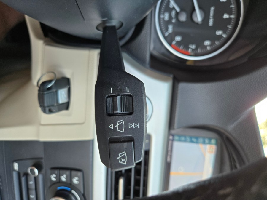 2007 BMW 3 Series 2dr Conv 335i, available for sale in Bristol, Connecticut | Dealmax Motors LLC. Bristol, Connecticut 2007 BMW 3 Series 2dr Conv 335i, available for sale in Bristol, Connecticut | Dealmax Motors LLC. Bristol, Connecticut