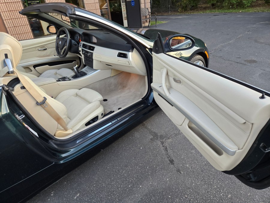 2007 BMW 3 Series 2dr Conv 335i, available for sale in Bristol, Connecticut | Dealmax Motors LLC. Bristol, Connecticut 2007 BMW 3 Series 2dr Conv 335i, available for sale in Bristol, Connecticut | Dealmax Motors LLC. Bristol, Connecticut
