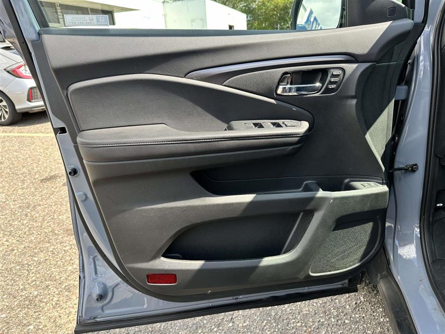 2022 Honda Pilot Special Edition, available for sale in Patchogue, New York | Baron Supercenter. Patchogue, New York 2022 Honda Pilot Special Edition, available for sale in Patchogue, New York | Baron Supercenter. Patchogue, New York