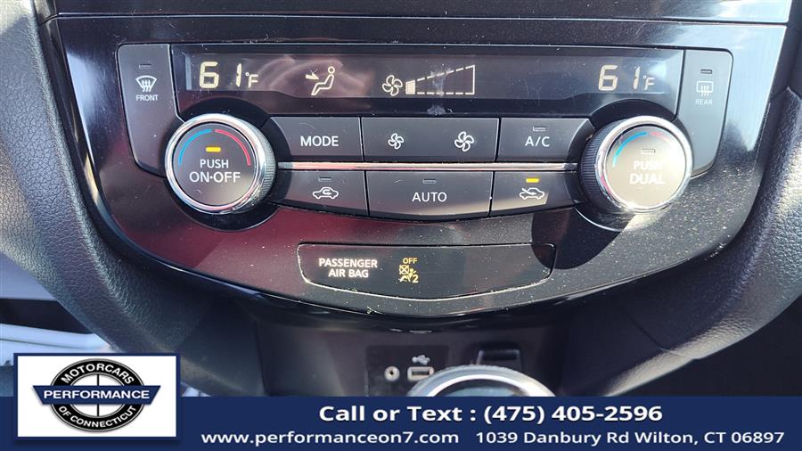 2018 Nissan Rogue AWD SV, available for sale in Wilton, Connecticut | Performance Motor Cars Of Connecticut LLC. Wilton, Connecticut 2018 Nissan Rogue AWD SV, available for sale in Wilton, Connecticut | Performance Motor Cars Of Connecticut LLC. Wilton, Connecticut