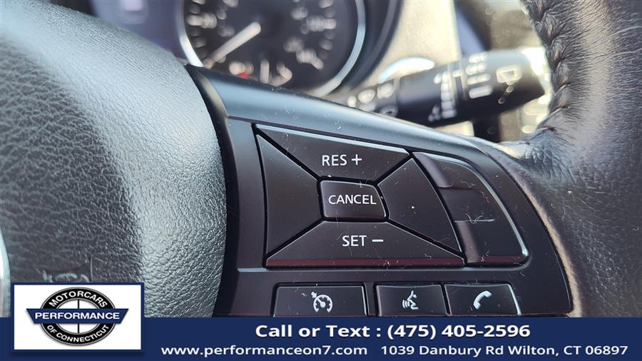 2018 Nissan Rogue AWD SV, available for sale in Wilton, Connecticut | Performance Motor Cars Of Connecticut LLC. Wilton, Connecticut 2018 Nissan Rogue AWD SV, available for sale in Wilton, Connecticut | Performance Motor Cars Of Connecticut LLC. Wilton, Connecticut