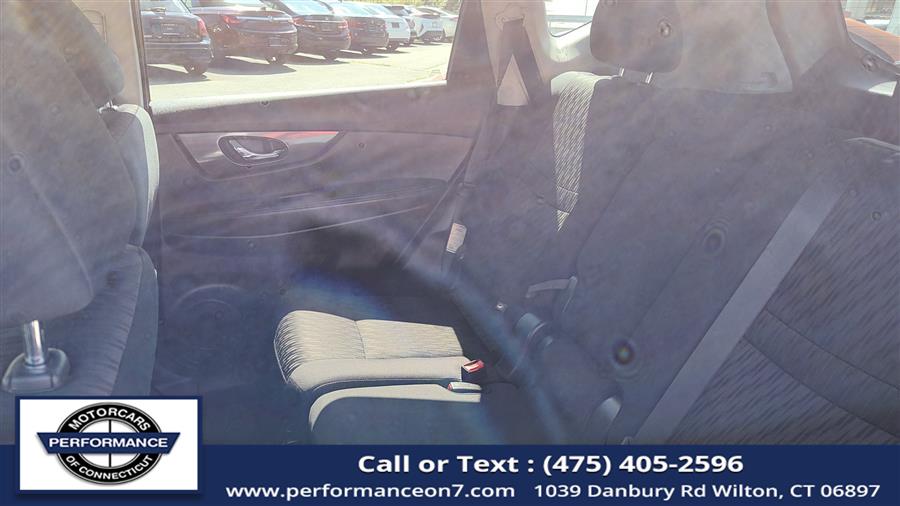 2018 Nissan Rogue AWD SV, available for sale in Wilton, Connecticut | Performance Motor Cars Of Connecticut LLC. Wilton, Connecticut 2018 Nissan Rogue AWD SV, available for sale in Wilton, Connecticut | Performance Motor Cars Of Connecticut LLC. Wilton, Connecticut