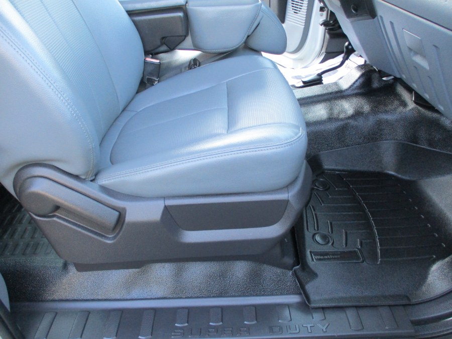 2015 Ford Super Duty F-250 SRW 4WD SuperCab 142" XLT, available for sale in Suffield, Connecticut | Suffield Auto LLC. Suffield, Connecticut 2015 Ford Super Duty F-250 SRW 4WD SuperCab 142" XLT, available for sale in Suffield, Connecticut | Suffield Auto LLC. Suffield, Connecticut