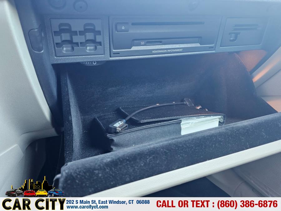 2015 Volkswagen Golf 4dr HB Auto TSI S, available for sale in East Windsor, Connecticut | Car City LLC. East Windsor, Connecticut 2015 Volkswagen Golf 4dr HB Auto TSI S, available for sale in East Windsor, Connecticut | Car City LLC. East Windsor, Connecticut