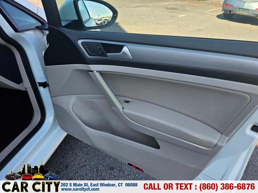 2015 Volkswagen Golf 4dr HB Auto TSI S, available for sale in East Windsor, Connecticut | Car City LLC. East Windsor, Connecticut 2015 Volkswagen Golf 4dr HB Auto TSI S, available for sale in East Windsor, Connecticut | Car City LLC. East Windsor, Connecticut
