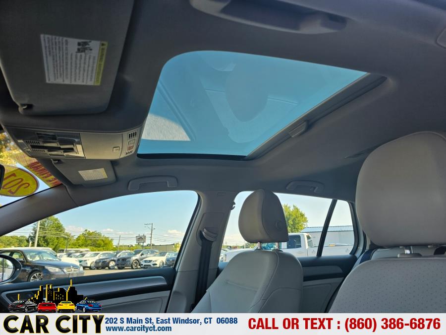 2015 Volkswagen Golf 4dr HB Auto TSI S, available for sale in East Windsor, Connecticut | Car City LLC. East Windsor, Connecticut 2015 Volkswagen Golf 4dr HB Auto TSI S, available for sale in East Windsor, Connecticut | Car City LLC. East Windsor, Connecticut
