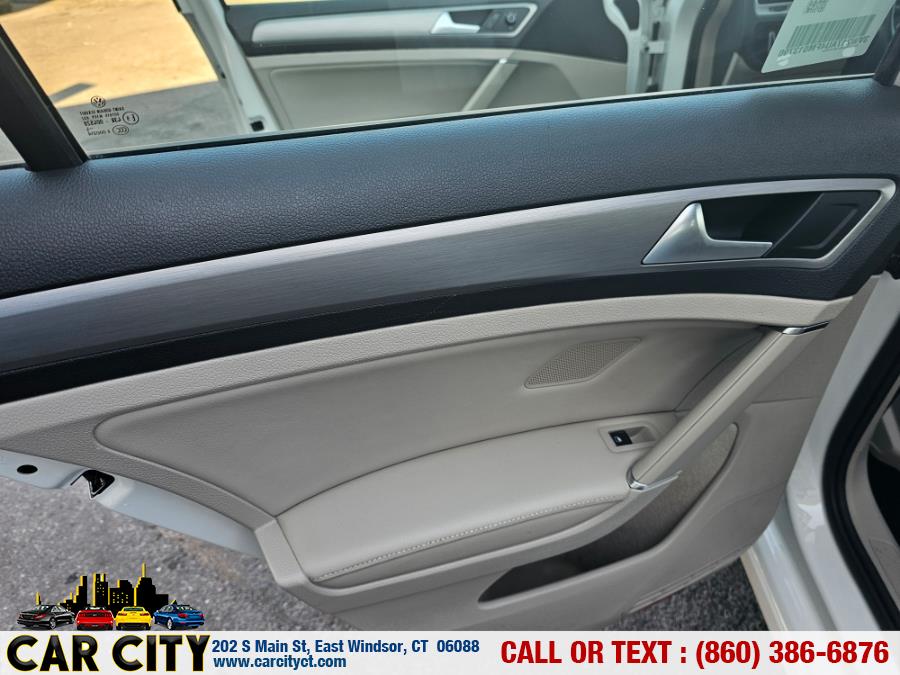 2015 Volkswagen Golf 4dr HB Auto TSI S, available for sale in East Windsor, Connecticut | Car City LLC. East Windsor, Connecticut 2015 Volkswagen Golf 4dr HB Auto TSI S, available for sale in East Windsor, Connecticut | Car City LLC. East Windsor, Connecticut