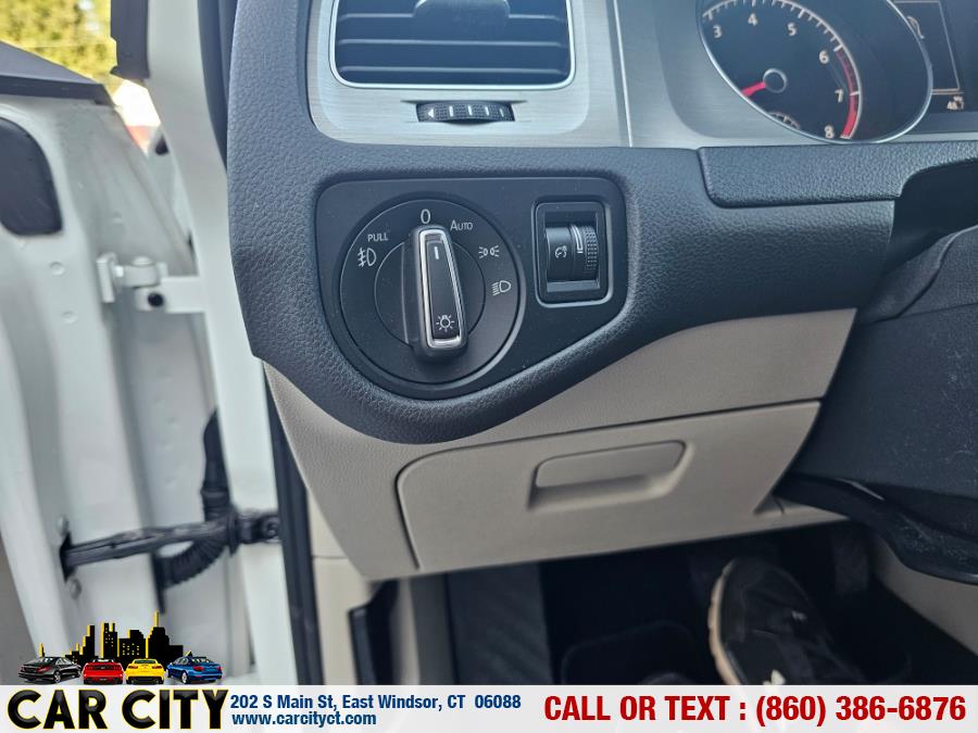 2015 Volkswagen Golf 4dr HB Auto TSI S, available for sale in East Windsor, Connecticut | Car City LLC. East Windsor, Connecticut 2015 Volkswagen Golf 4dr HB Auto TSI S, available for sale in East Windsor, Connecticut | Car City LLC. East Windsor, Connecticut