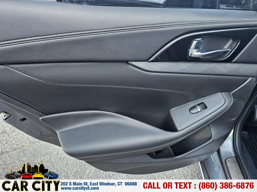 2017 Nissan Maxima SL 3.5L, available for sale in East Windsor, Connecticut | Car City LLC. East Windsor, Connecticut 2017 Nissan Maxima SL 3.5L, available for sale in East Windsor, Connecticut | Car City LLC. East Windsor, Connecticut