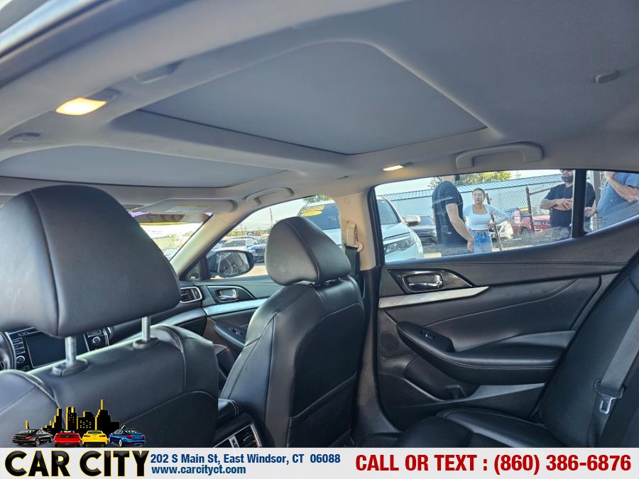 2017 Nissan Maxima SL 3.5L, available for sale in East Windsor, Connecticut | Car City LLC. East Windsor, Connecticut 2017 Nissan Maxima SL 3.5L, available for sale in East Windsor, Connecticut | Car City LLC. East Windsor, Connecticut