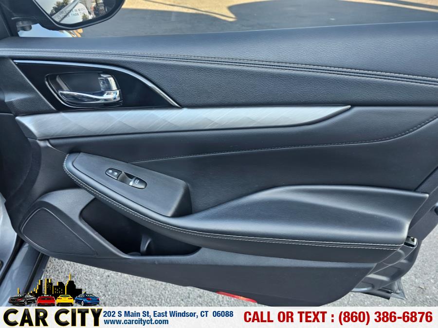 2017 Nissan Maxima SL 3.5L, available for sale in East Windsor, Connecticut | Car City LLC. East Windsor, Connecticut 2017 Nissan Maxima SL 3.5L, available for sale in East Windsor, Connecticut | Car City LLC. East Windsor, Connecticut