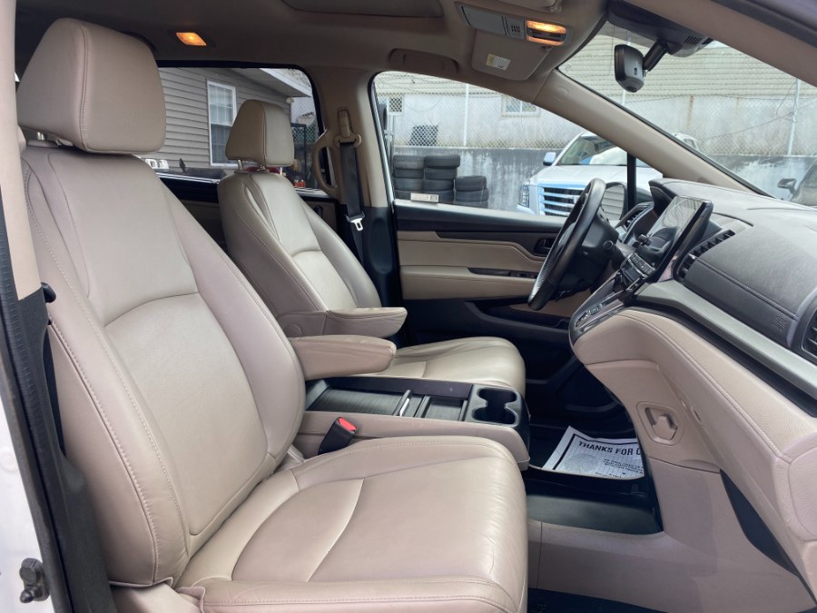2020 Honda Odyssey EX-L Auto, available for sale in Paterson, New Jersey | DZ Automall. Paterson, New Jersey 2020 Honda Odyssey EX-L Auto, available for sale in Paterson, New Jersey | DZ Automall. Paterson, New Jersey