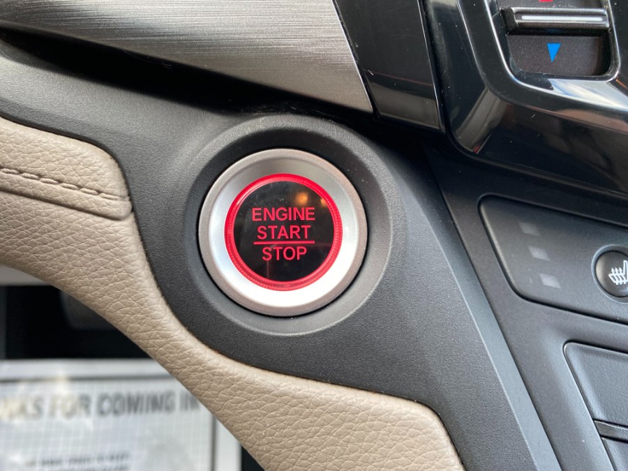2020 Honda Odyssey EX-L Auto, available for sale in Paterson, New Jersey | DZ Automall. Paterson, New Jersey 2020 Honda Odyssey EX-L Auto, available for sale in Paterson, New Jersey | DZ Automall. Paterson, New Jersey