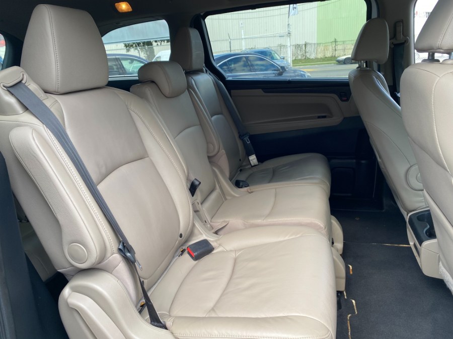 2020 Honda Odyssey EX-L Auto, available for sale in Paterson, New Jersey | DZ Automall. Paterson, New Jersey 2020 Honda Odyssey EX-L Auto, available for sale in Paterson, New Jersey | DZ Automall. Paterson, New Jersey