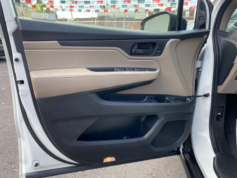 2020 Honda Odyssey EX-L Auto, available for sale in Paterson, New Jersey | DZ Automall. Paterson, New Jersey 2020 Honda Odyssey EX-L Auto, available for sale in Paterson, New Jersey | DZ Automall. Paterson, New Jersey